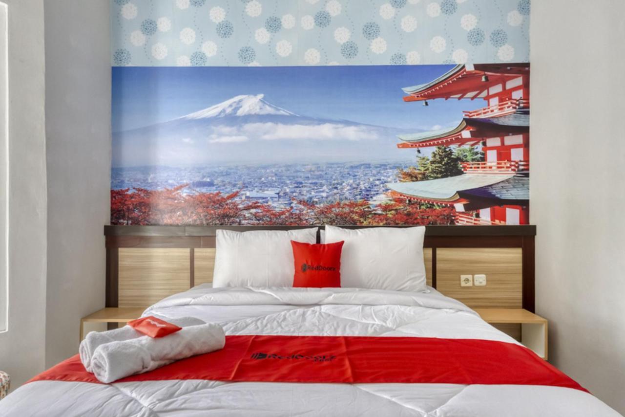 เรดดอร์ซ เนียร์ ซินดู กุสุมา เอดูพาร์ค 2 Hotel Cebongan ภายนอก รูปภาพ